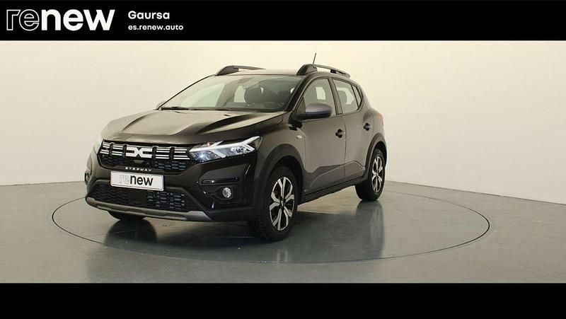 Negro Usado 2023 Dacia Sandero Expression Berlina | 13.900 € (Precio justo) - Imagen 1/4