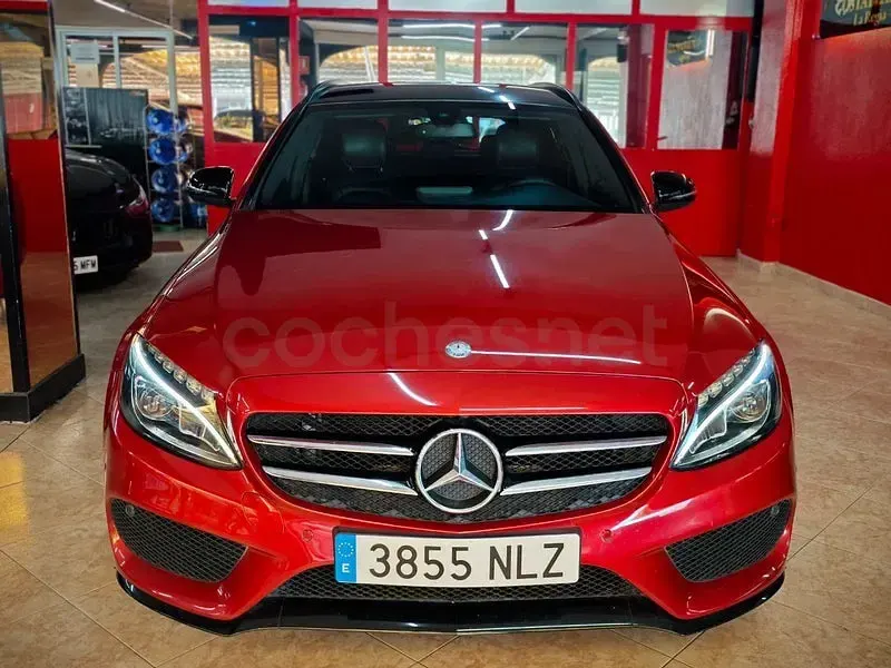 Usado Mercedes C220 AMG 170 CV (125 kW) 2016 Rojo Familiar