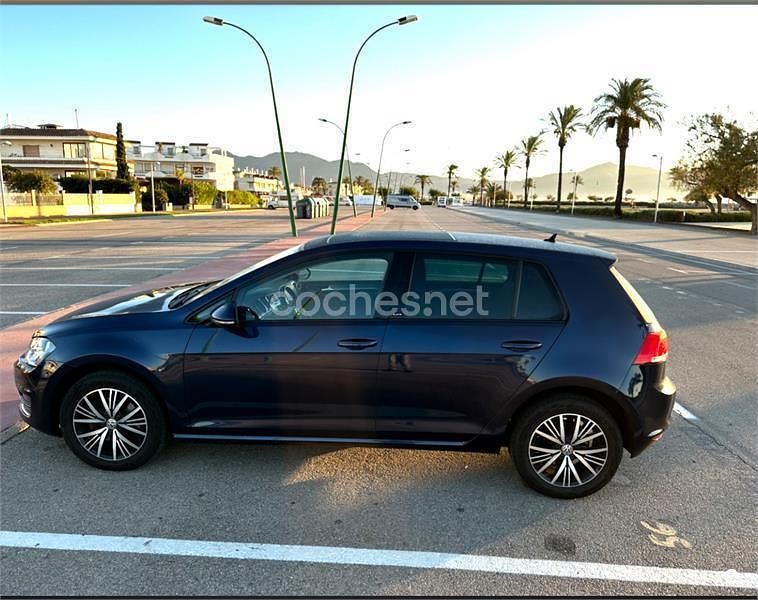 Usado VW Golf VII Advance 110 CV (80 kW) 2017 Azul Berlina