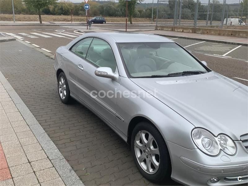Usado Mercedes CLK320 Elegance 218 CV (160 kW) 2003 Gris / plata Coupe