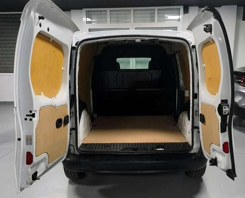 Usado Renault Kangoo 94 CV (69 kW) 2022 Blanco Monovolumen