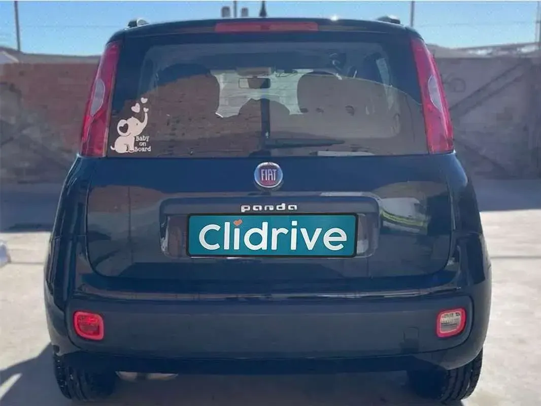 Usado Fiat Panda Lounge 69 CV (50 kW) 2014 Negro Utilitario