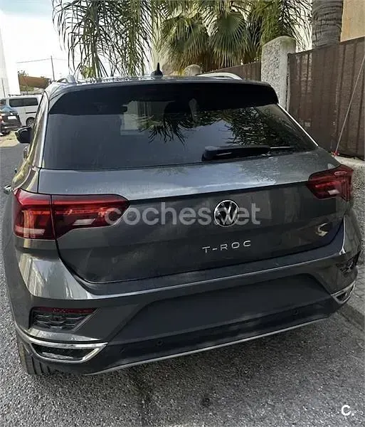 Usado VW T-Roc Sportline 150 CV (110 kW) 2021 Gris / plata SUV