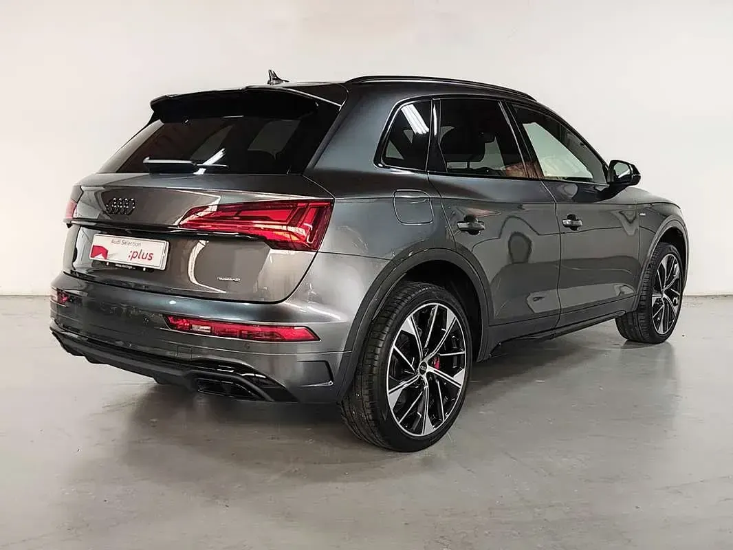 Usado Audi Q5 204 CV (150 kW) 2024 Gris SUV