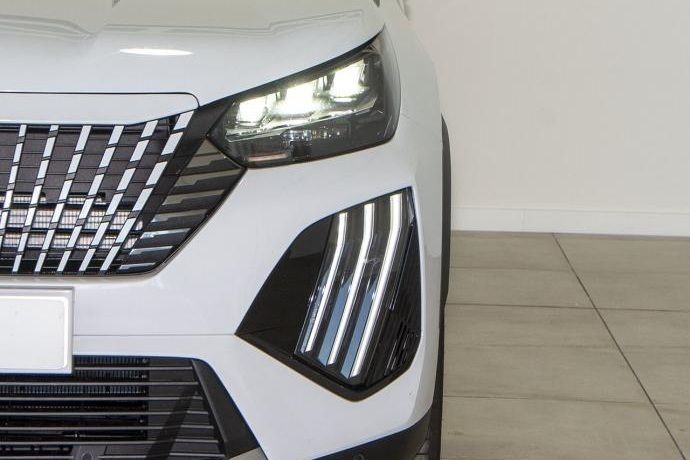 Usado Peugeot e-2008 114 kW (156 CV) 2023 SUV