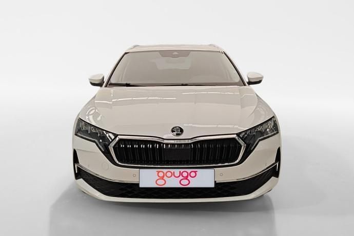 Uusi Skoda Octavia 116 HP (85 kW) 2025 Valkoinen Farmari