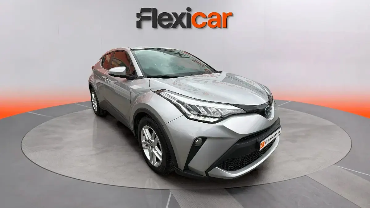 Begagnad Toyota C-HR Advance 122 HK (89 kW) 2023 SUV