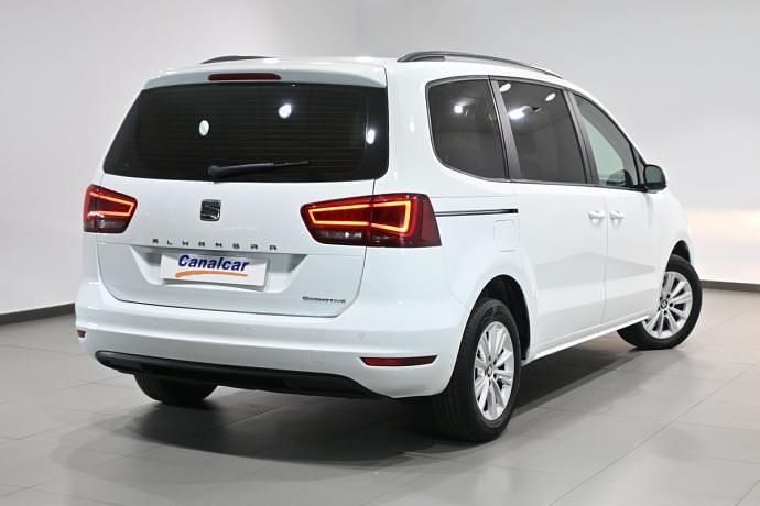 Usado Seat Alhambra Reference 150 CV (110 kW) 2017 Blanco Monovolumen