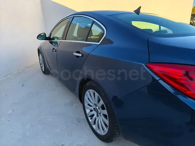 Usado Opel Insignia Sport 160 CV (117 kW) 2011 Azul Berlina