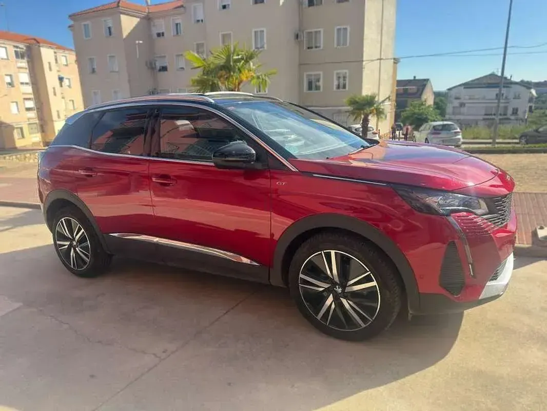Usado Peugeot 3008 GT-line 181 CV (133 kW) 2021 Rojo SUV
