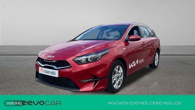 Rojo Usado 2024 Kia Ceed Sportswagon Familiar | 24.500 € (Precio justo) - Imagen 1/4