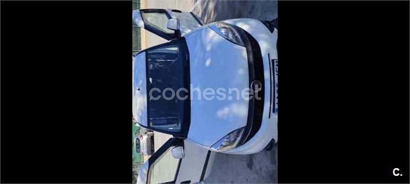 Usado Fiat Doblò Dynamic 90 CV (66 kW) 2015 Blanco Monovolumen