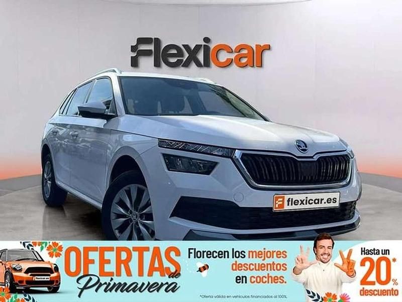 Usado Skoda Kamiq Ambition 110 CV (80 kW) 2022 Blanco SUV
