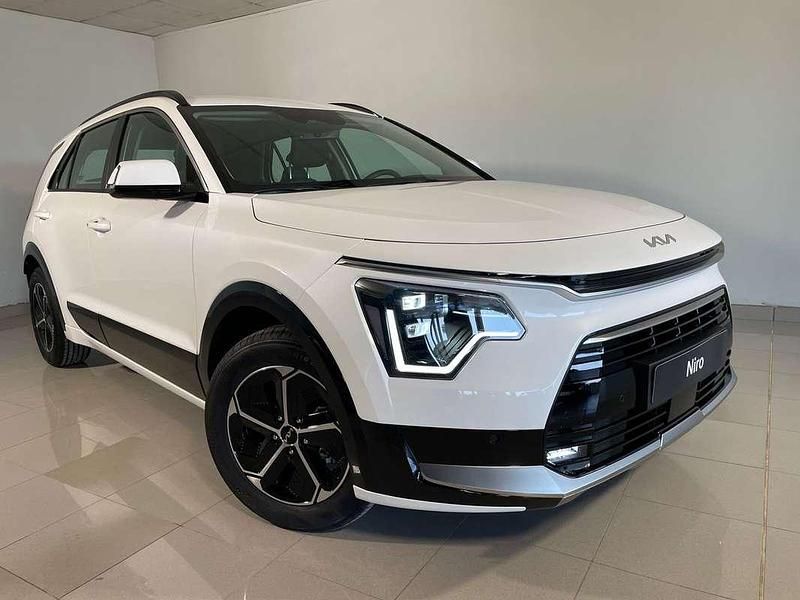 Usado Kia Niro 129 CV (94 kW) 2024 Blanco SUV