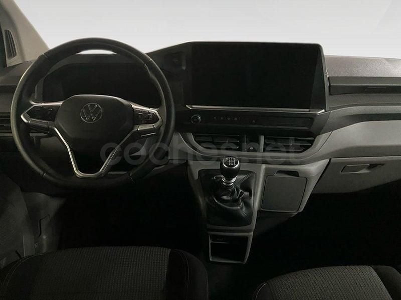 Usado VW Caravelle 110 CV (80 kW) 2025 Gris / plata Monovolumen