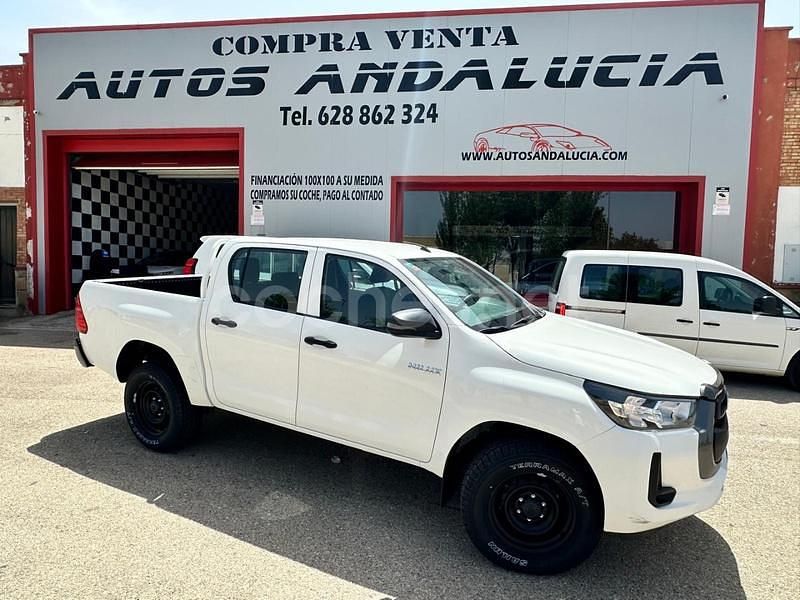 Blanco Usado 2021 Toyota HiLux Recogida | 31.990 € (Un poco caro) - Imagen 1/4