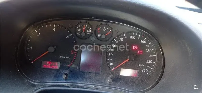 Usado Audi A3 Ambition 110 CV (80 kW) 2000 Azul Utilitario