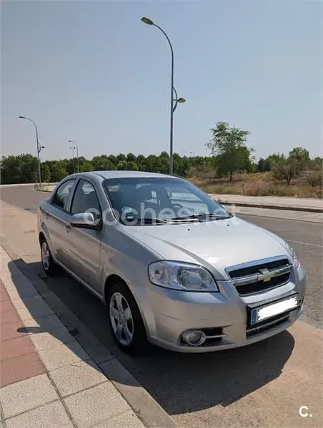 Usado Chevrolet Aveo LT 94 CV (69 kW) 2007 Gris / plata Berlina