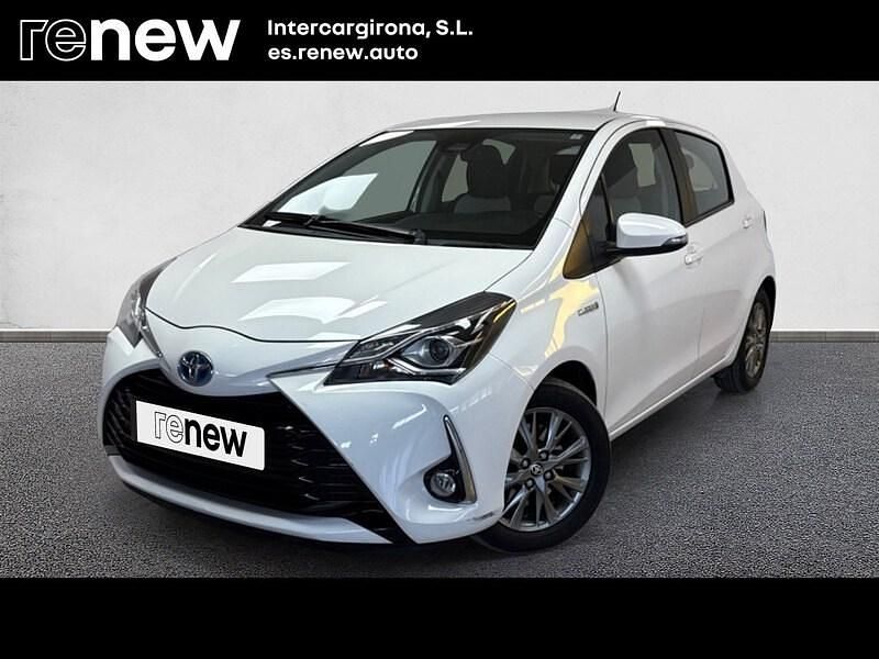 Usado Toyota Yaris Hybrid Active 100 CV (73 kW) 2018 Blanco Berlina