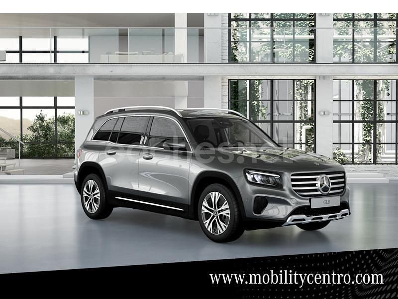 Gris / plata Nuevo 2025 Mercedes GLB220 SUV | 55.198 € (Un poco caro) - Imagen 1/4