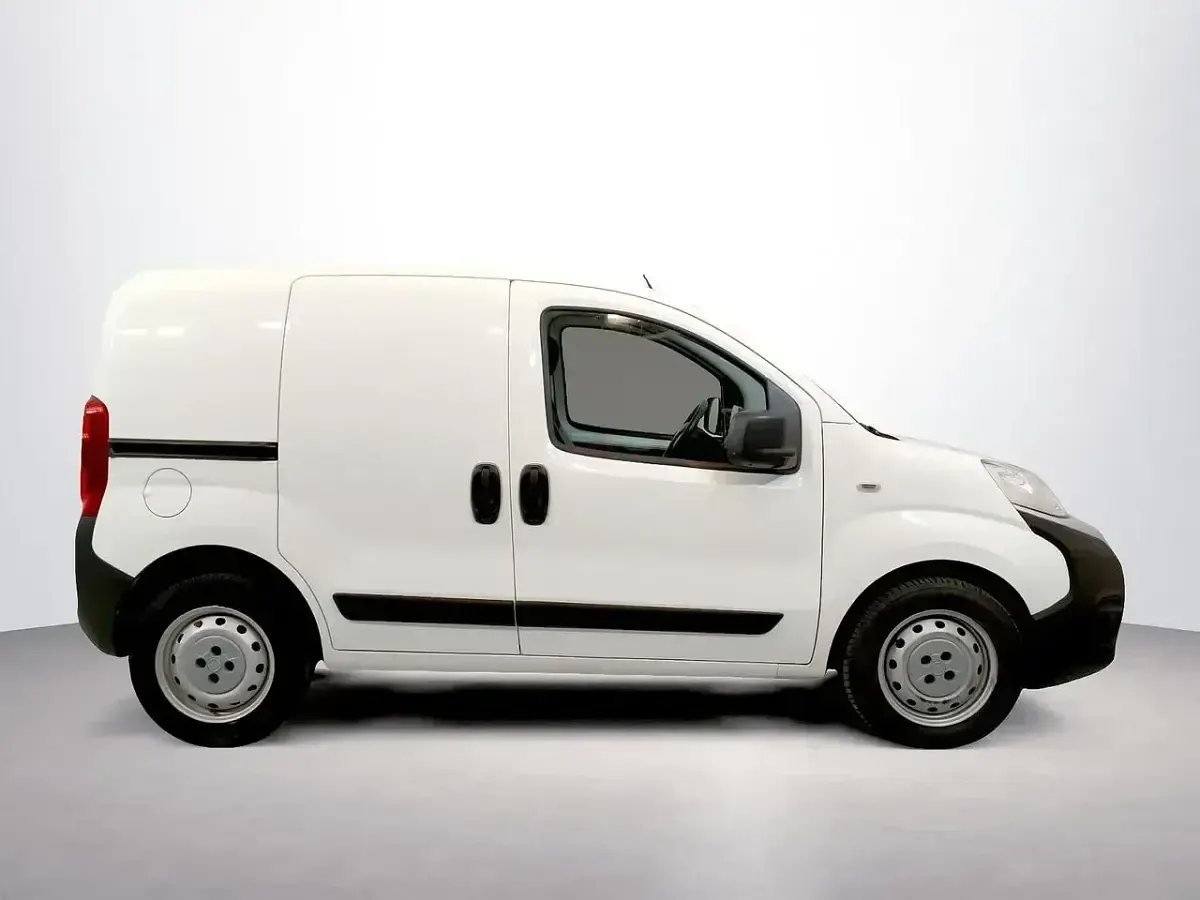 Usado Fiat Fiorino 95 CV (69 kW) 2023 Blanco Monovolumen