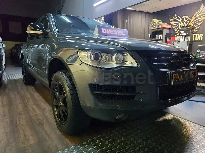 Usado VW Touareg R 174 CV (127 kW) 2009 Gris / plata SUV