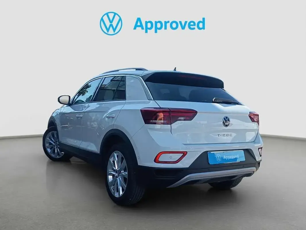 Usado VW T-Roc Life 110 CV (80 kW) 2023 Blanco SUV