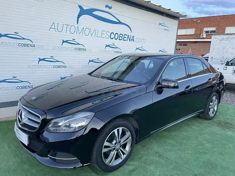 Usado Mercedes E200 Elegance 184 CV (135 kW) 2014 Negro Berlina