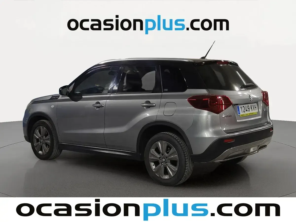 Usado Suzuki Vitara 111 CV (81 kW) 2019 Gris SUV