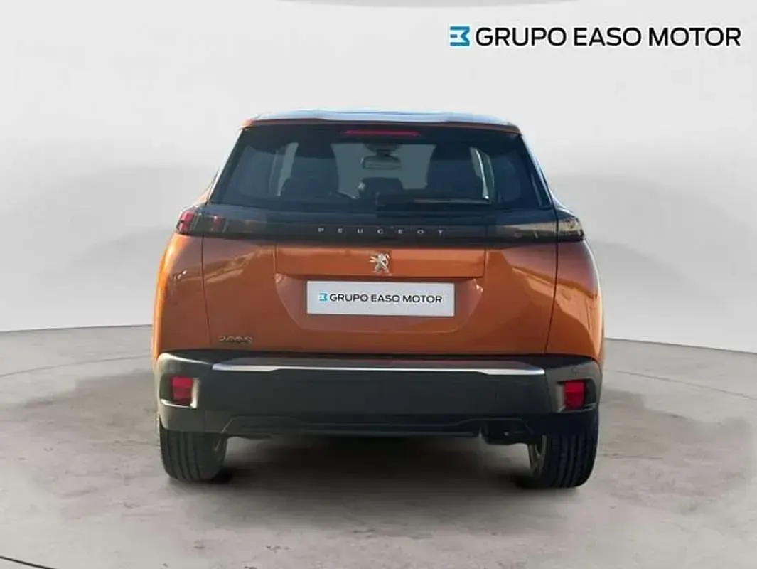 Usado Peugeot 2008 Active 101 CV (74 kW) 2021 Naranja SUV