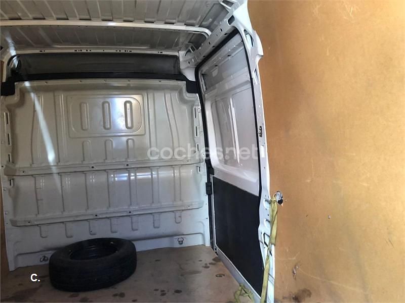 Usado Peugeot Boxer 130 CV (95 kW) 2012 Blanco Van