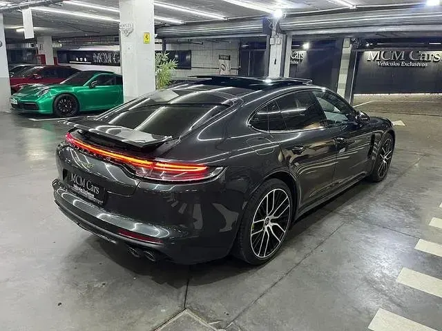 Usado Porsche Panamera 462 CV (339 kW) 2020 Gris Familiar