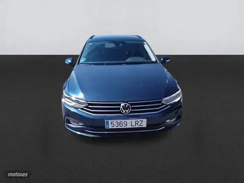 Usado VW Passat Executive 122 CV (89 kW) 2021 Azul Familiar