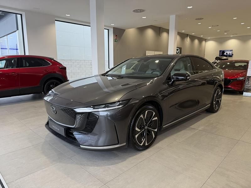 Nuevo Mazda 6e Takumi-Line 180 kW (245 CV) 2026 Gris Berlina