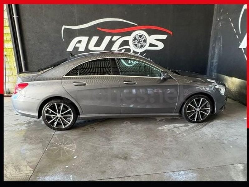 Usado Mercedes CLA200 AMG line 136 CV (100 kW) 2016 Gris / plata Berlina