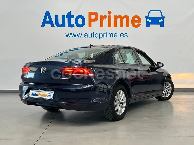 Używany VW Passat 120 KM (88 kW) 2015 Niebieski Sedan/Limuzyna