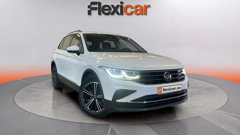Blanco Usado 2022 VW Tiguan Life SUV | 17.990 € (Super precio) - Imagen 1/4