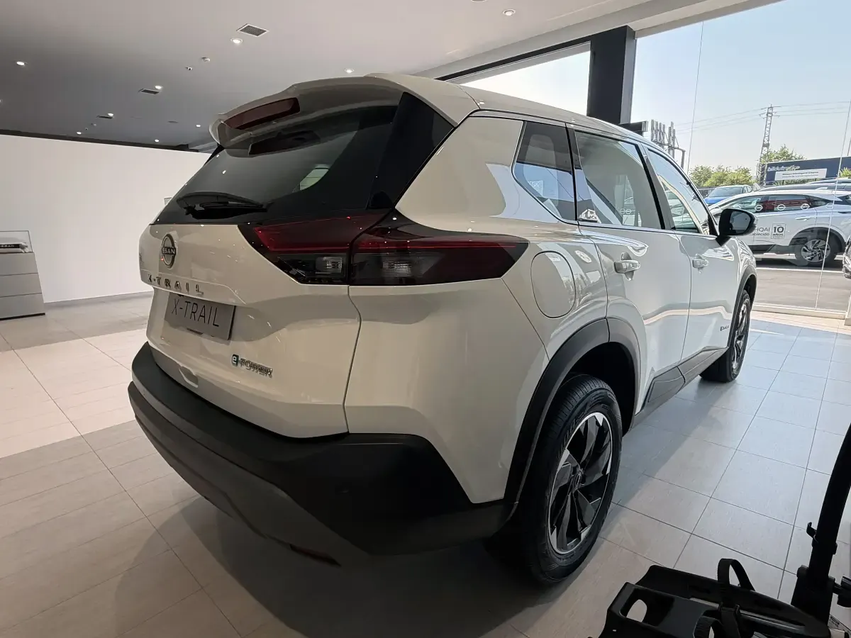 Nuevo Nissan X-Trail Acenta 204 CV (150 kW) 2026 Blanco SUV