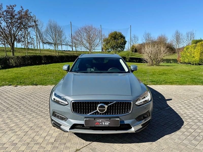 Usado Volvo V90 CC 197 CV (144 kW) 2021 Gris / plata Familiar