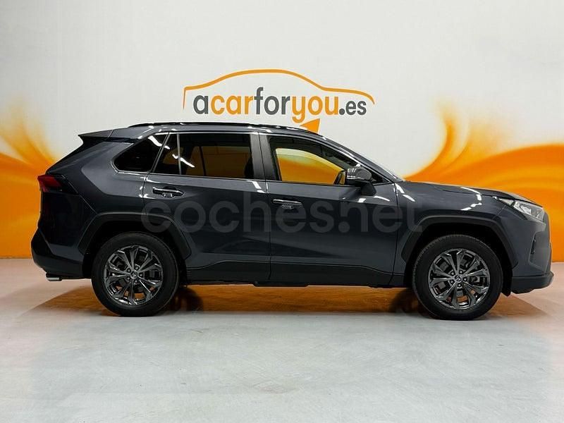 Usado Toyota RAV4 Hybrid Advance 218 CV (160 kW) 2022 Gris / plata SUV