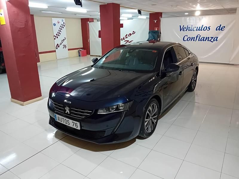 Usado Peugeot 508 Allure 130 CV (95 kW) 2021 Azul
