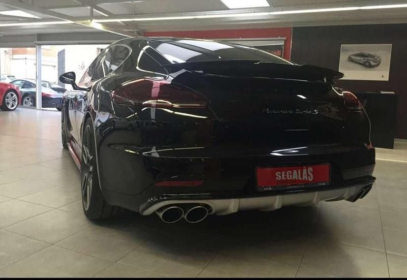 Usado Porsche Panamera Turbo S 570 CV (419 kW) 2015 Negro Utilitario