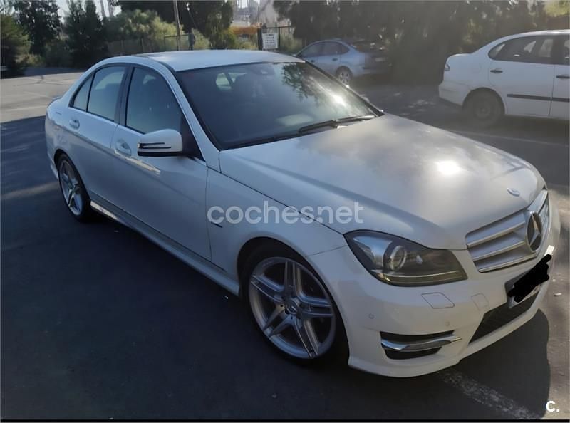 Usado Mercedes C200 Avantgarde 136 CV (100 kW) 2011 Blanco Berlina