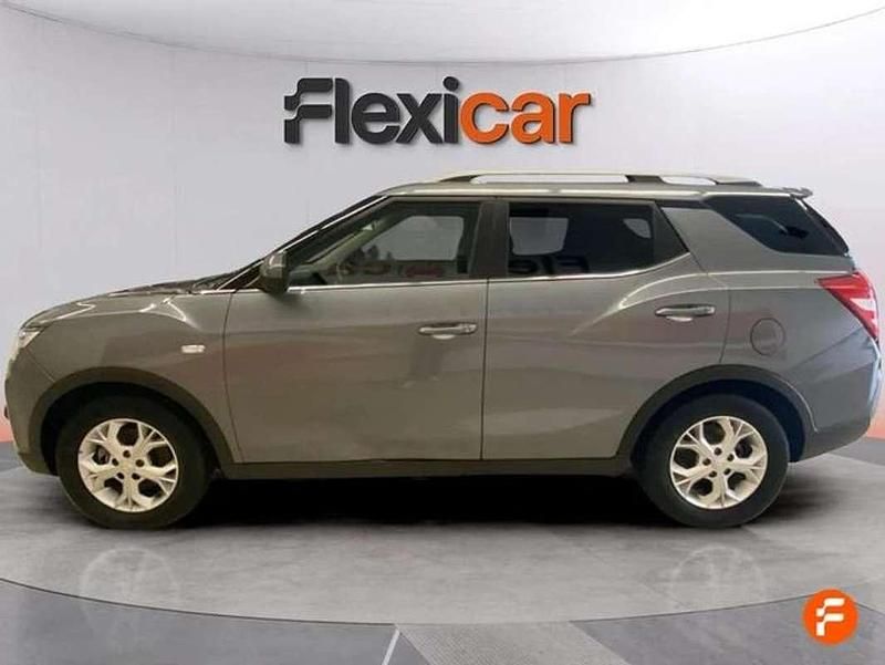 Usado Ssangyong (KGM) Tivoli 163 CV (119 kW) 2023 Gris SUV