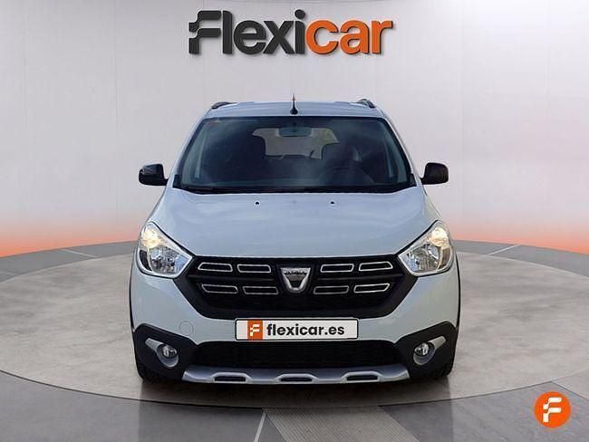 Usado Dacia Lodgy Comfort 115 CV (84 kW) 2021 Blanco Monovolumen