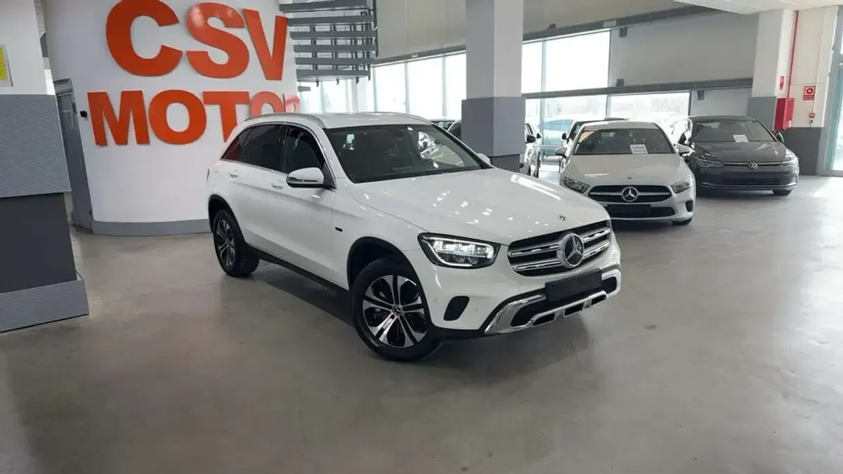 Usado Mercedes GLC300 321 CV (236 kW) 2020 Blanco SUV