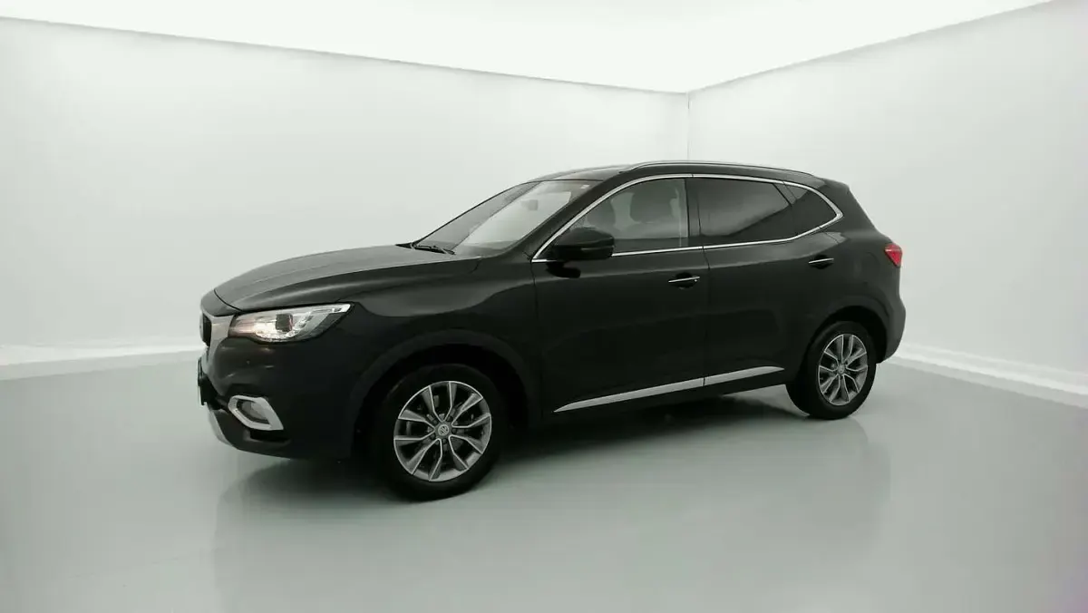 Usado MG HS Comfort 162 CV (119 kW) 2023 Negro SUV