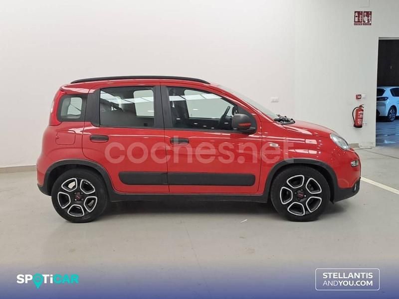 Usado Fiat Panda City Life 70 CV (51 kW) 2021 Rojo Berlina