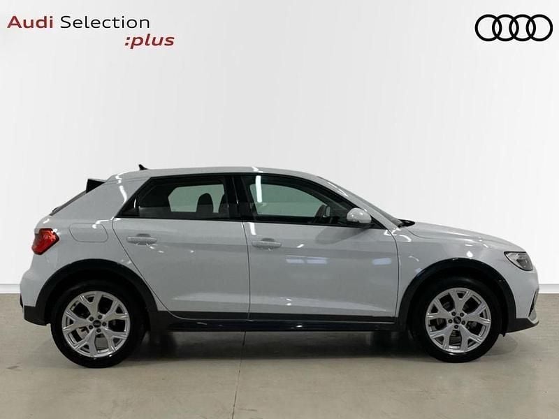 Usado Audi A1 Comfort 150 CV (110 kW) 2022 Blanco SUV