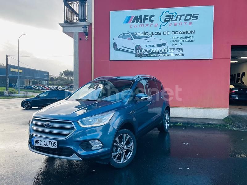 Usado Ford Kuga Trend 120 CV (88 kW) 2020 Azul SUV